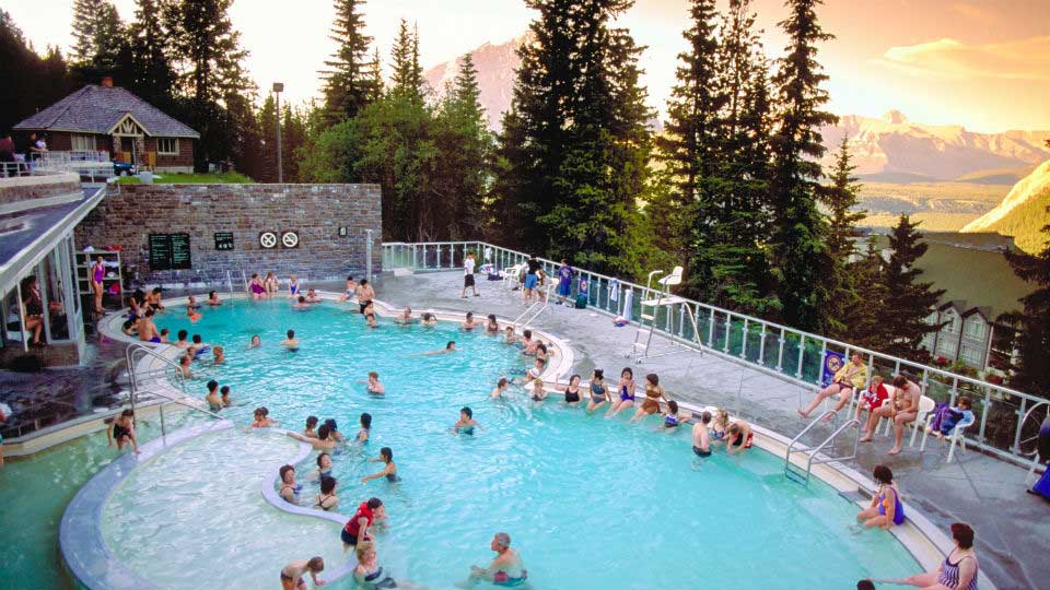 destinations banff upper hot springs